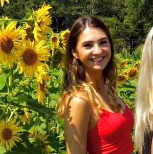 Meet your Posher, Marissa